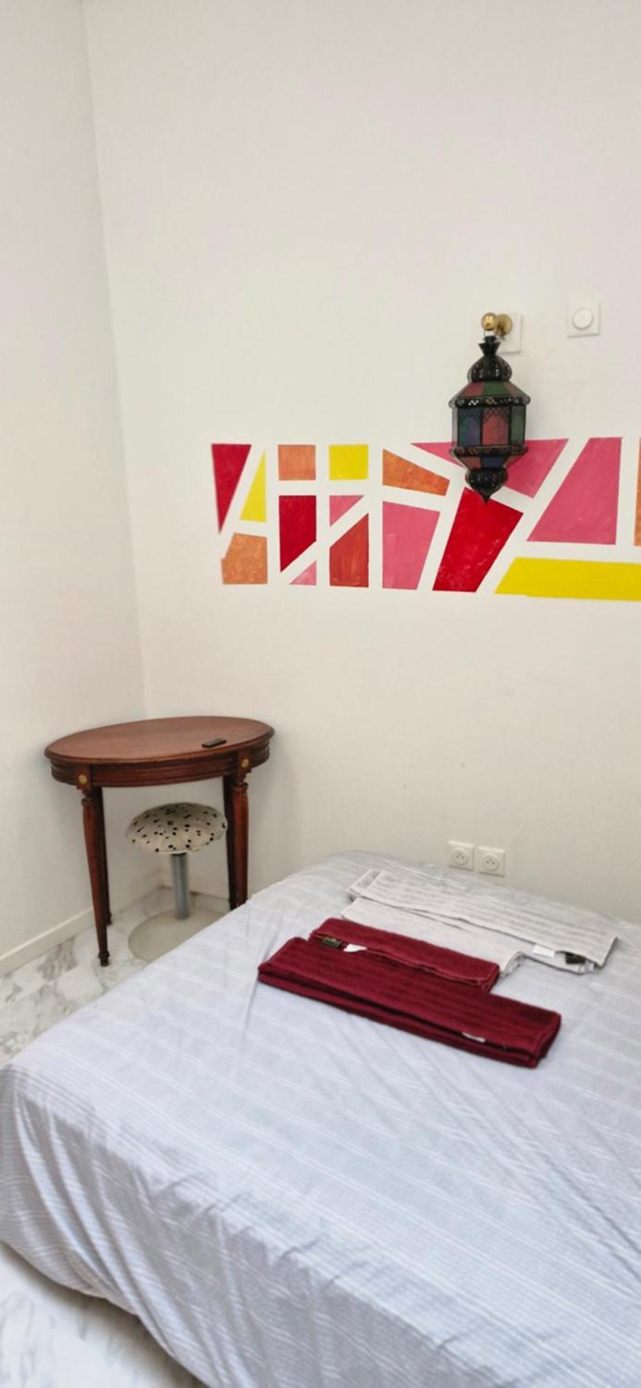 Bed And Breakfast Chez L'Habitant Марсель Номер фото
